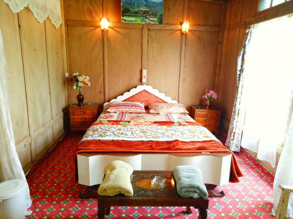 New Bul Bul Group Of Houseboats Srinagar Hotel Durgjan Ngoại thất bức ảnh