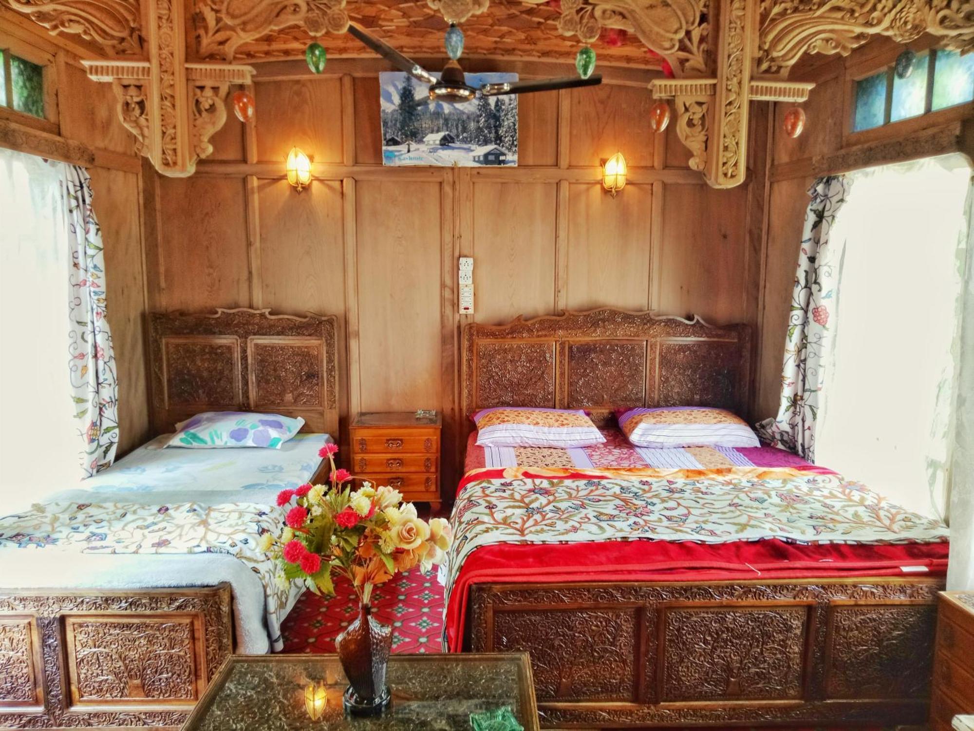 New Bul Bul Group Of Houseboats Srinagar Hotel Durgjan Ngoại thất bức ảnh