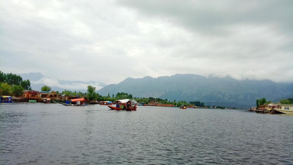 New Bul Bul Group Of Houseboats Srinagar Hotel Durgjan Ngoại thất bức ảnh