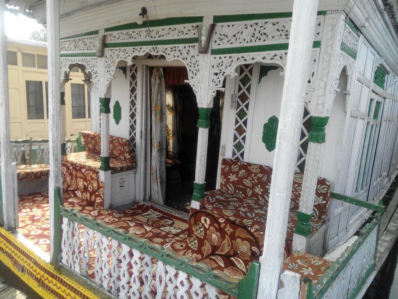 New Bul Bul Group Of Houseboats Srinagar Hotel Durgjan Ngoại thất bức ảnh