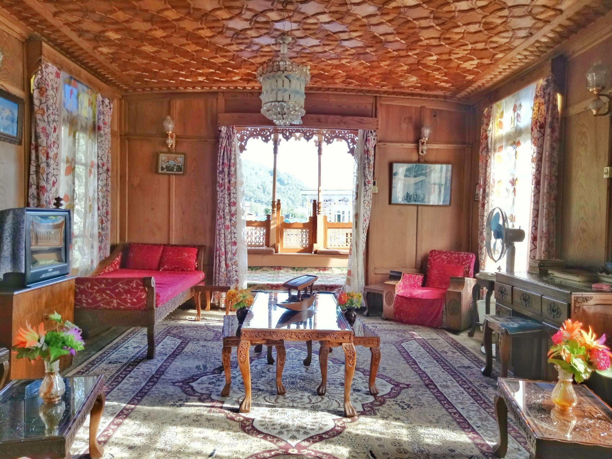 New Bul Bul Group Of Houseboats Srinagar Hotel Durgjan Ngoại thất bức ảnh