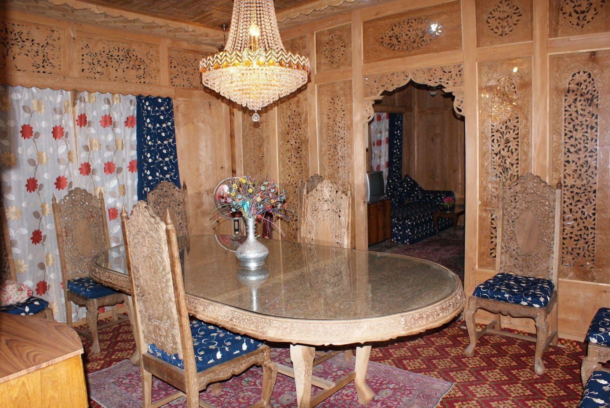 New Bul Bul Group Of Houseboats Srinagar Hotel Durgjan Ngoại thất bức ảnh