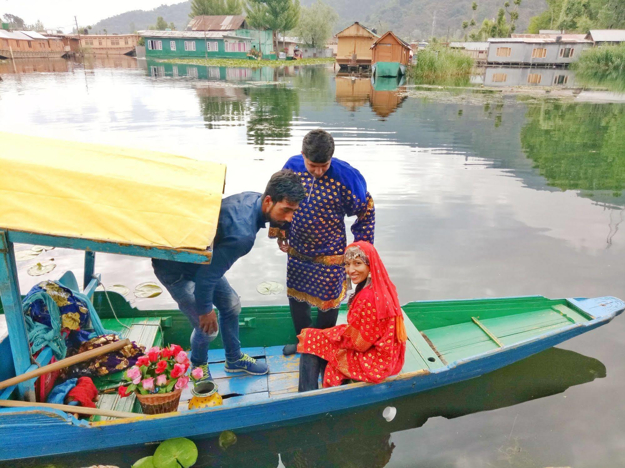 New Bul Bul Group Of Houseboats Srinagar Hotel Durgjan Ngoại thất bức ảnh