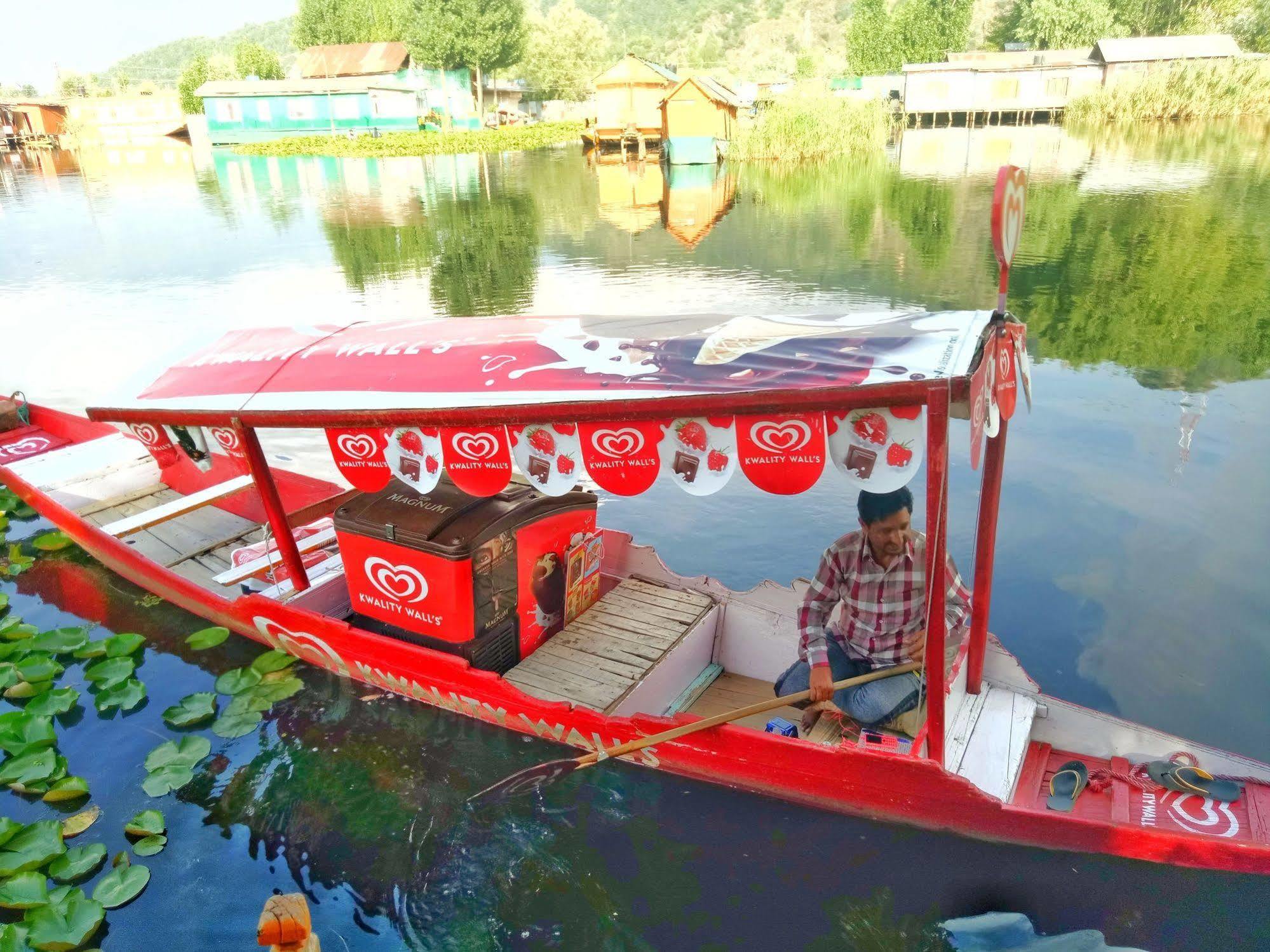 New Bul Bul Group Of Houseboats Srinagar Hotel Durgjan Ngoại thất bức ảnh